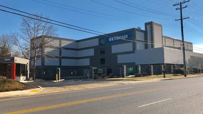 Warrington PA Extra Space Storage - ExtraSpace self-storage facility in Warrington, Pennsylvania featuring Brick, Metal panel