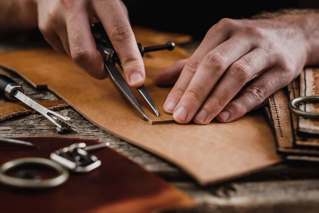 Local craftsmanship. The key to our respectful production