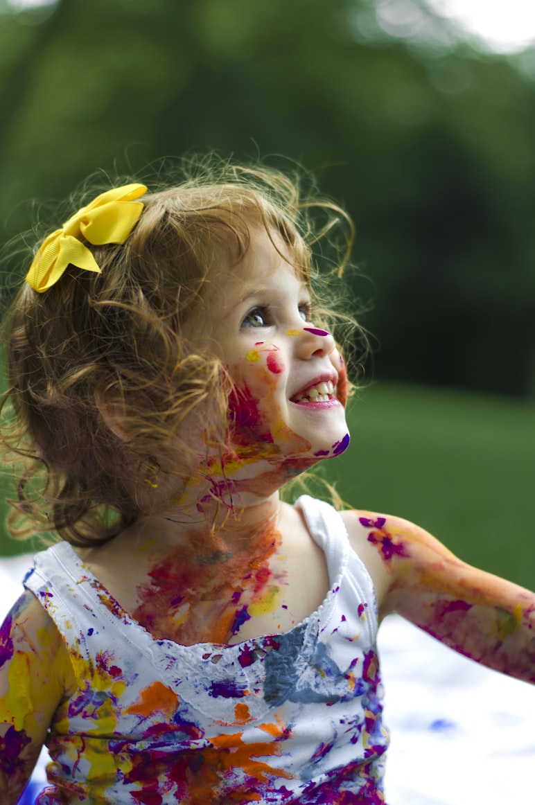 Children enjoying art and craft at Tappy Toes