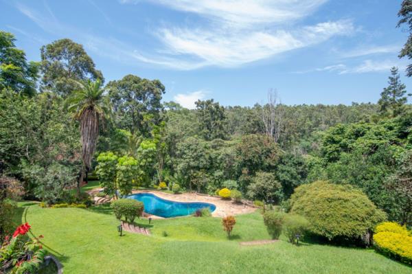 3bdrm Mansion in 3 Acres Muthaiga - Image 2