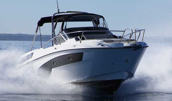 Karnic SL800 Motor Yacht