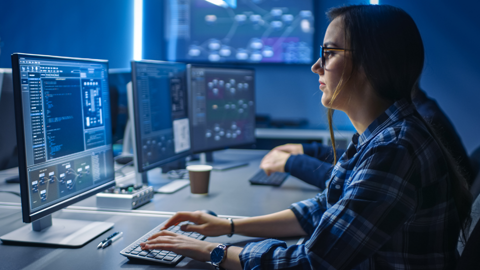 RAXX AI WORKSTATIONS